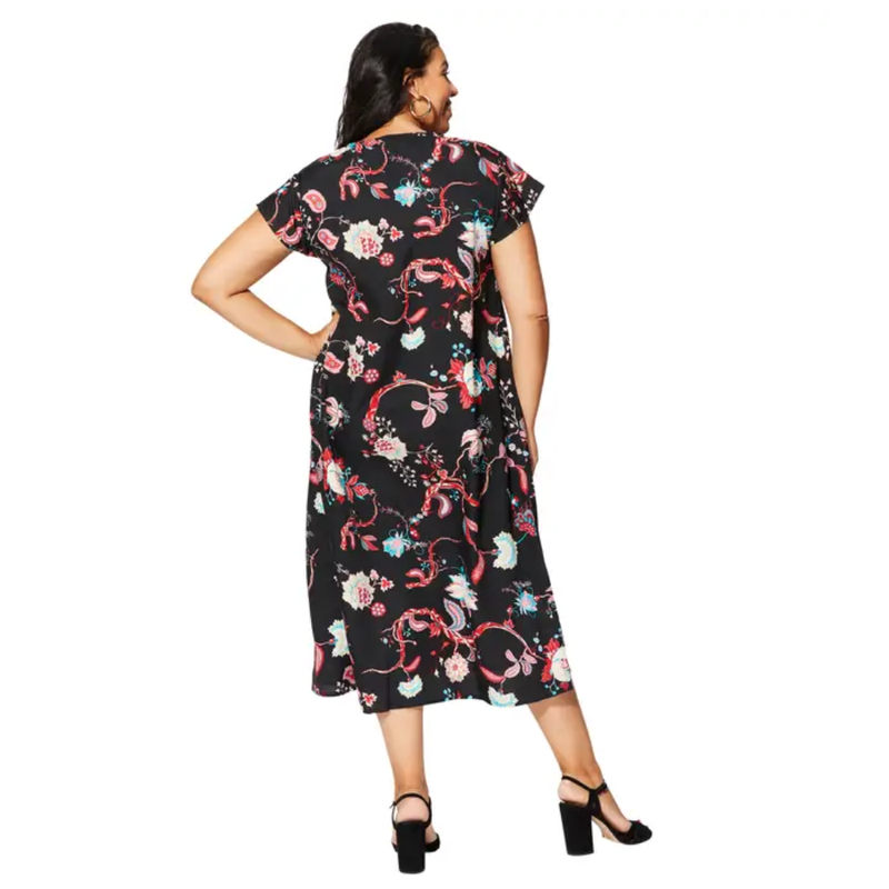 Kukallinen lyhyt mekko, v&auml;rik&auml;s, Plus sizes